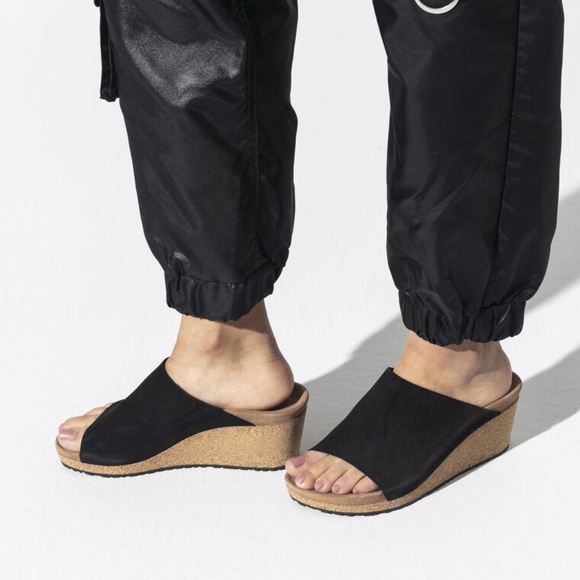 Birkenstock Papillio Namica, Black Suede, Women's Size EU 42 / US 11 - Picture 3 of 10